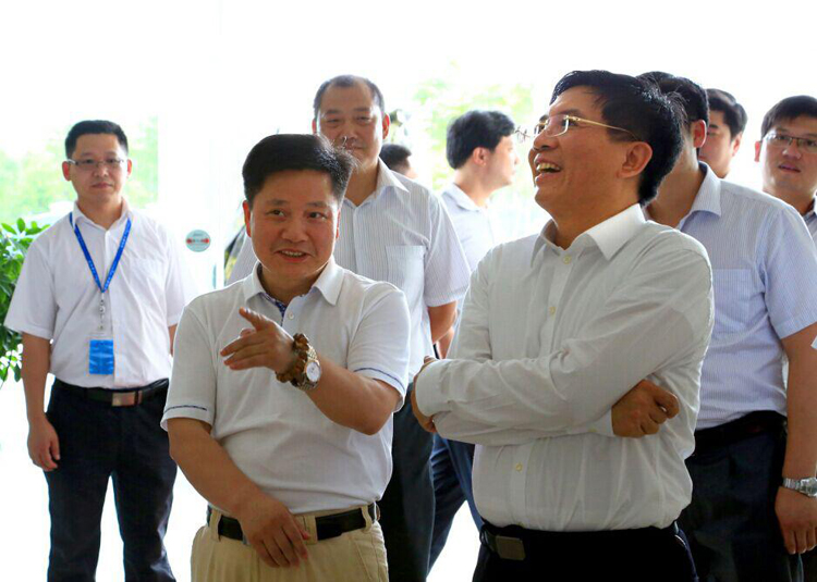 ȫѶ600cc��ײ�(�й�)���޹�˾����