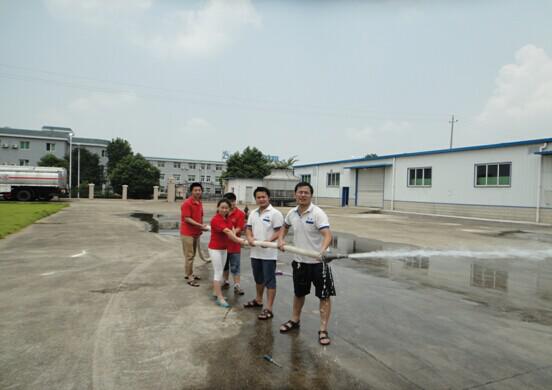 ȫѶ600cc��ײ�(�й�)���޹�˾����