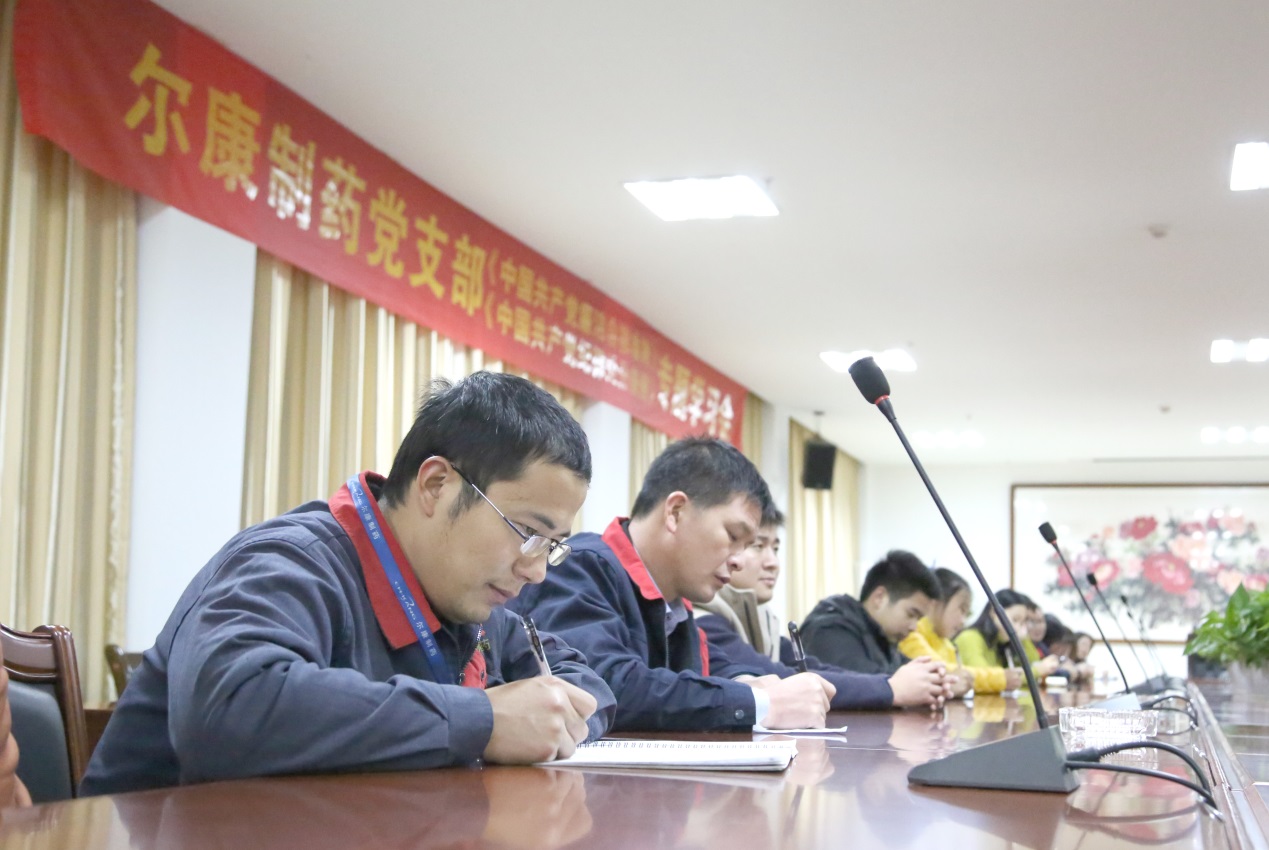 ȫѶ600cc��ײ�(�й�)���޹�˾����