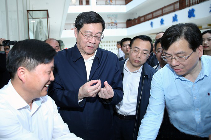 ȫѶ600cc��ײ�(�й�)���޹�˾����