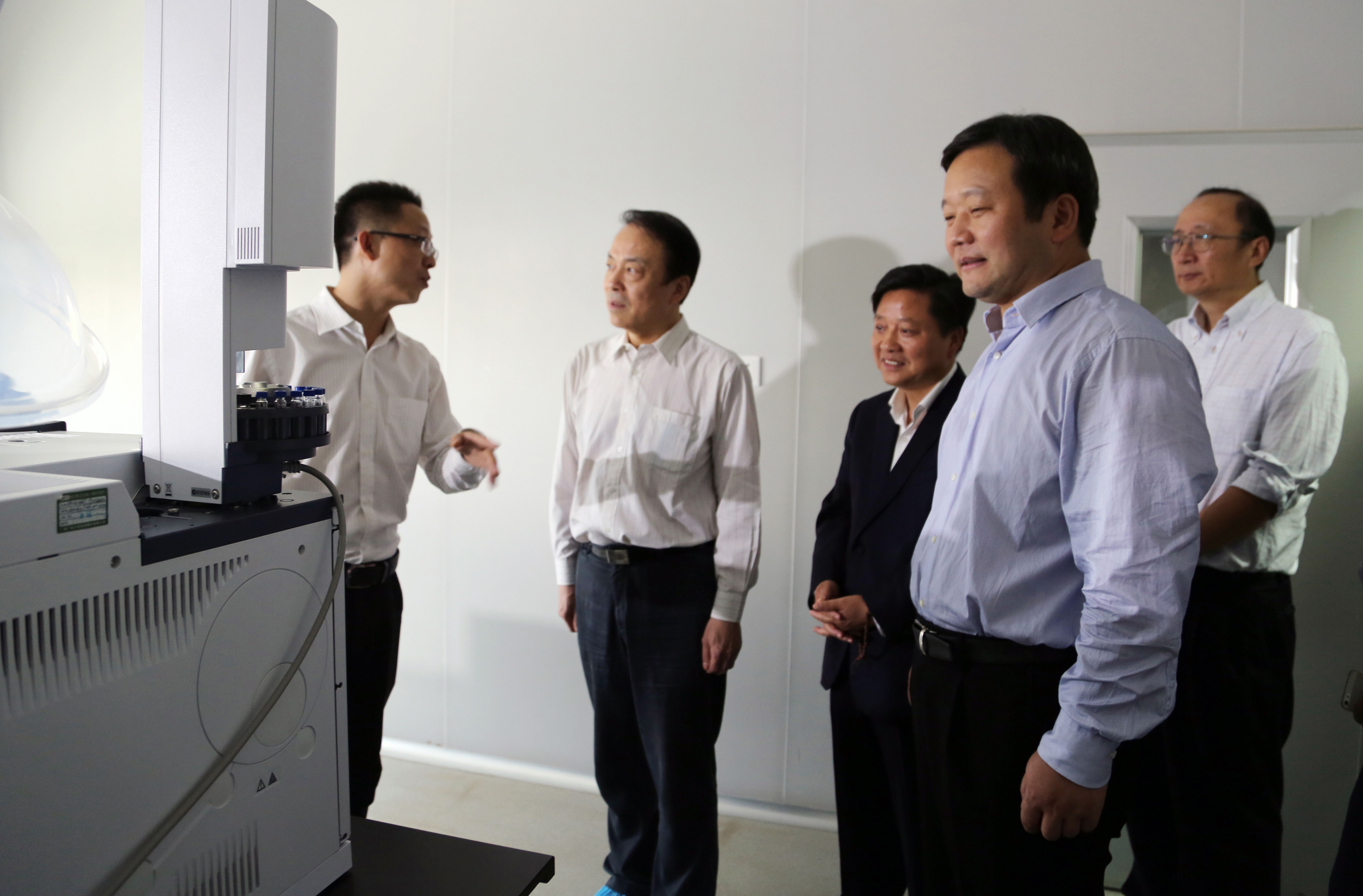 ȫѶ600cc��ײ�(�й�)���޹�˾����