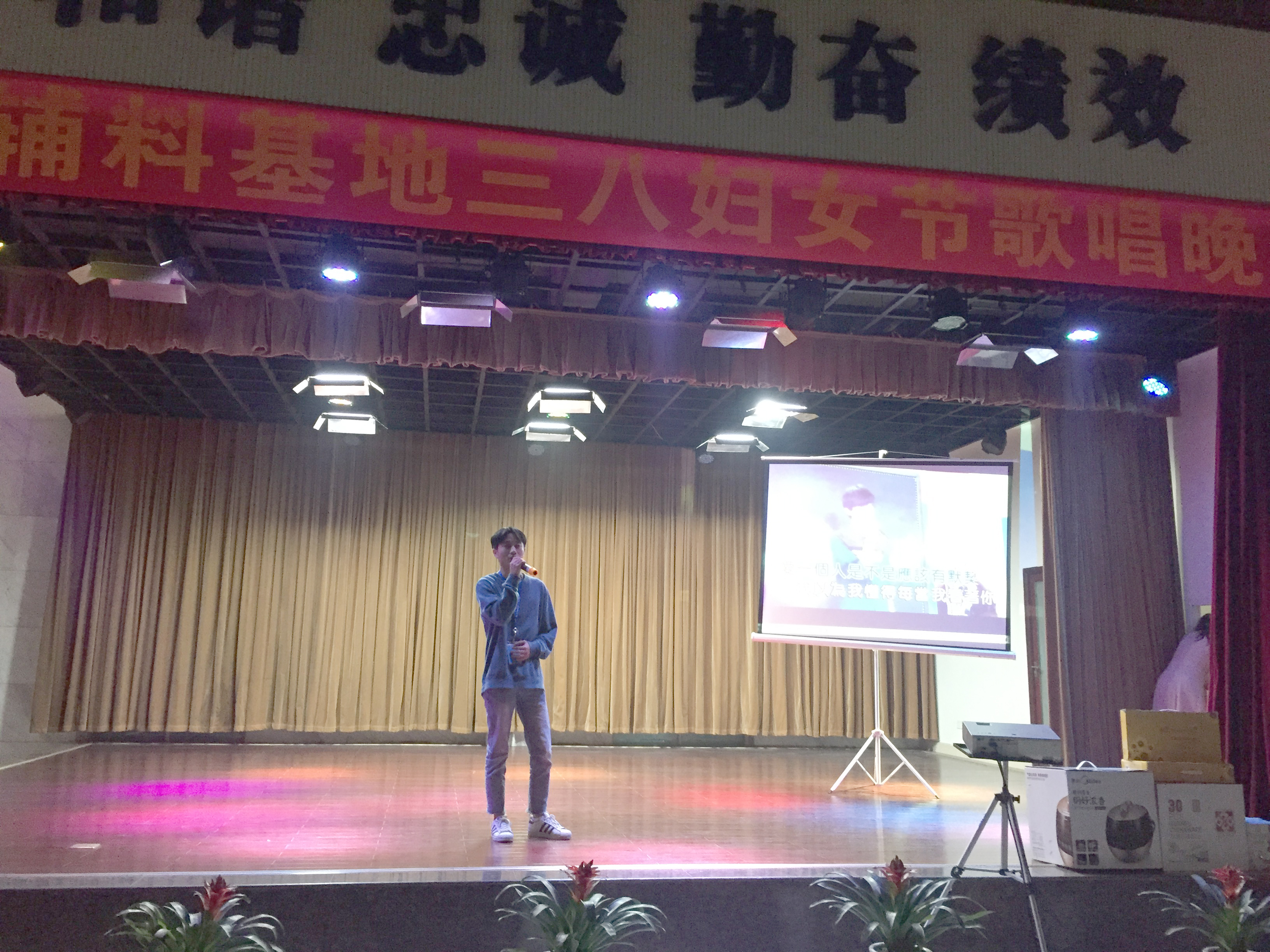 ȫѶ600cc��ײ�(�й�)���޹�˾����