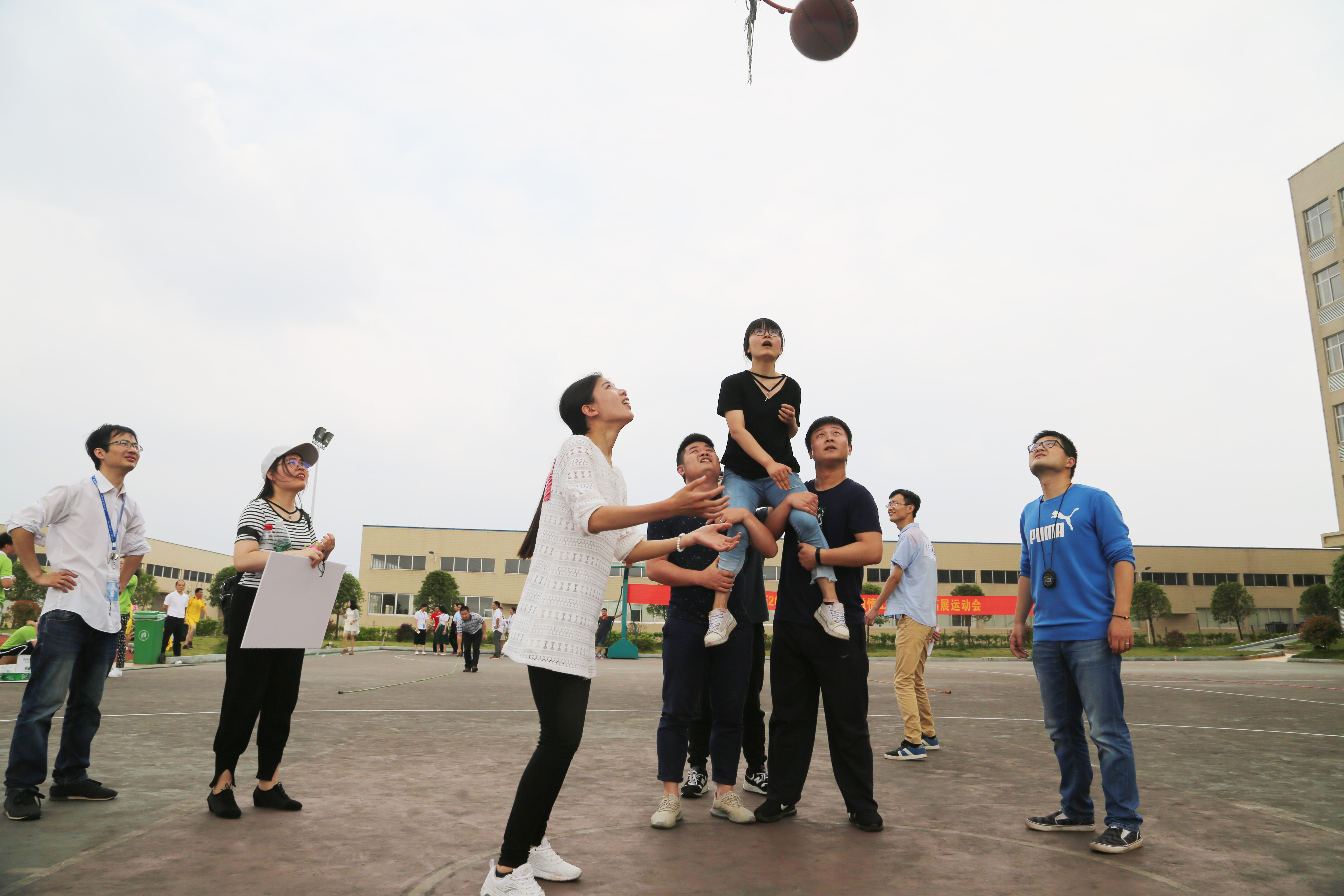 ȫѶ600cc��ײ�(�й�)���޹�˾����