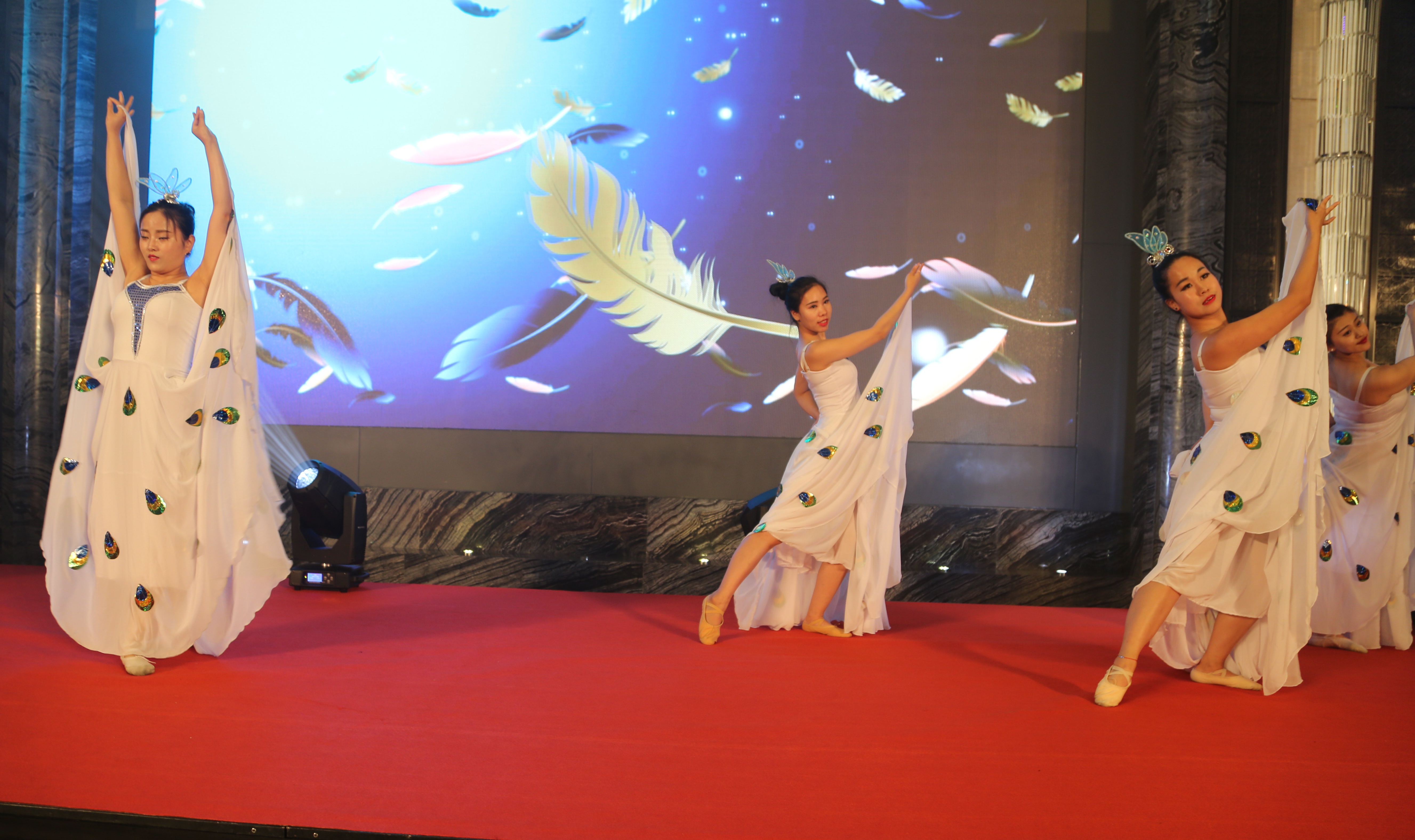 ȫѶ600cc��ײ�(�й�)���޹�˾����