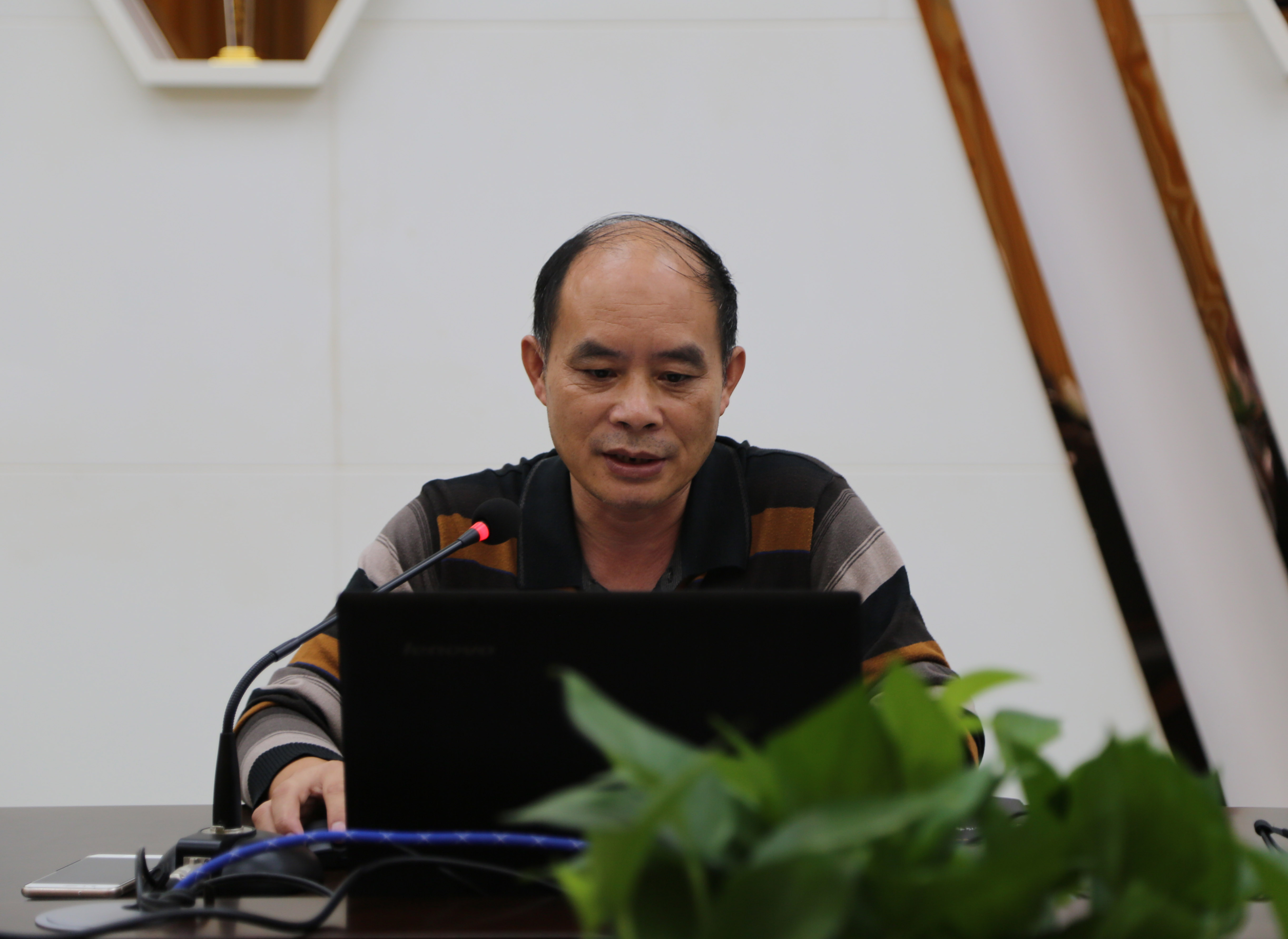 ȫѶ600cc��ײ�(�й�)���޹�˾����