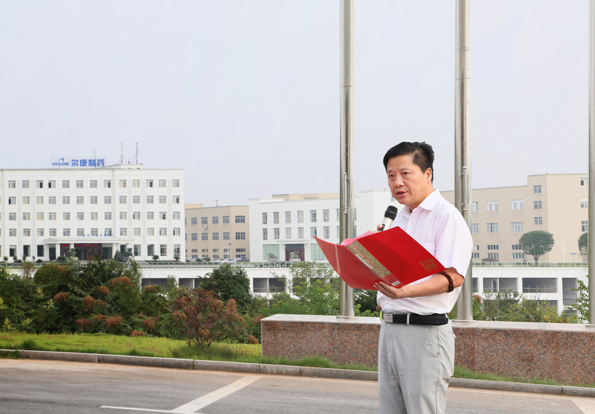 ȫѶ600cc��ײ�(�й�)���޹�˾����