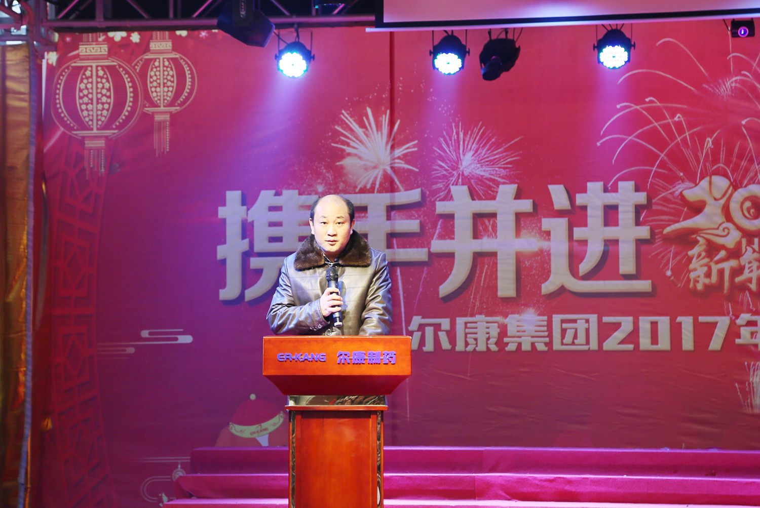 ȫѶ600cc��ײ�(�й�)���޹�˾����