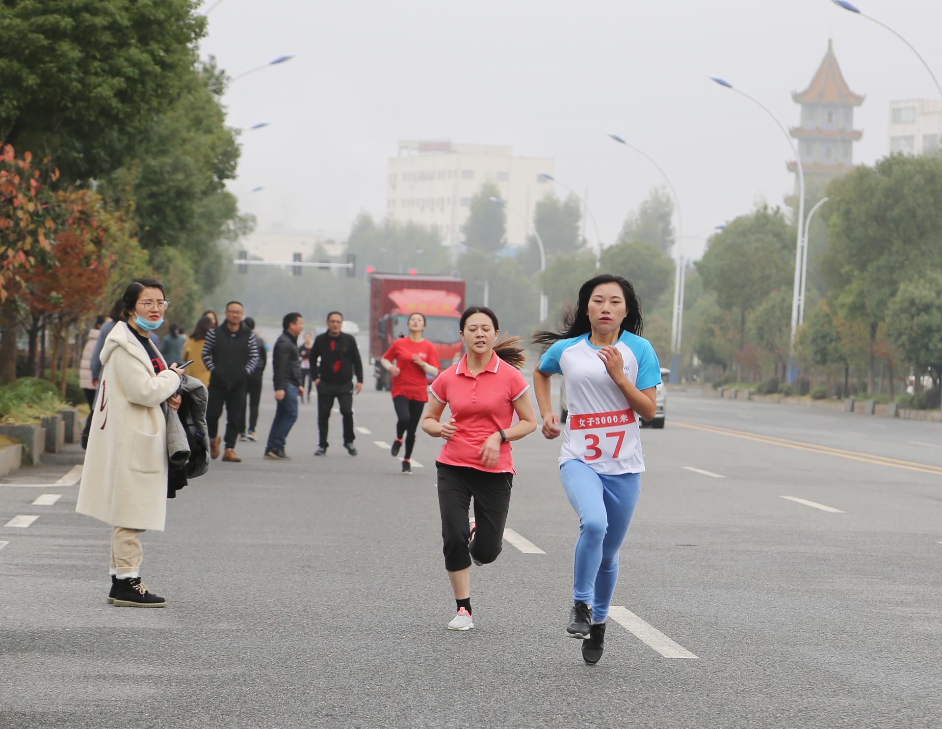 ȫѶ600cc��ײ�(�й�)���޹�˾����