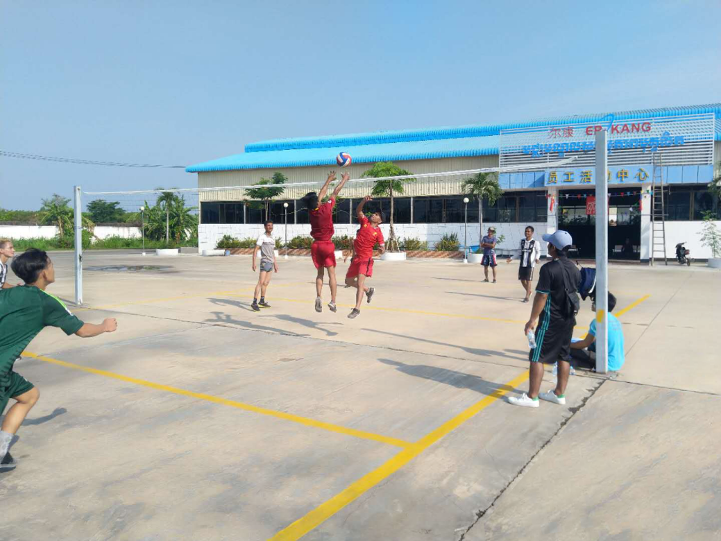 ȫѶ600cc��ײ�(�й�)���޹�˾����