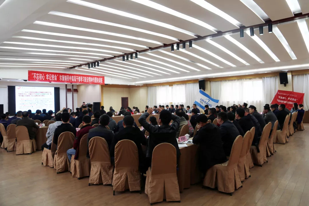 ȫѶ600cc��ײ�(�й�)���޹�˾����