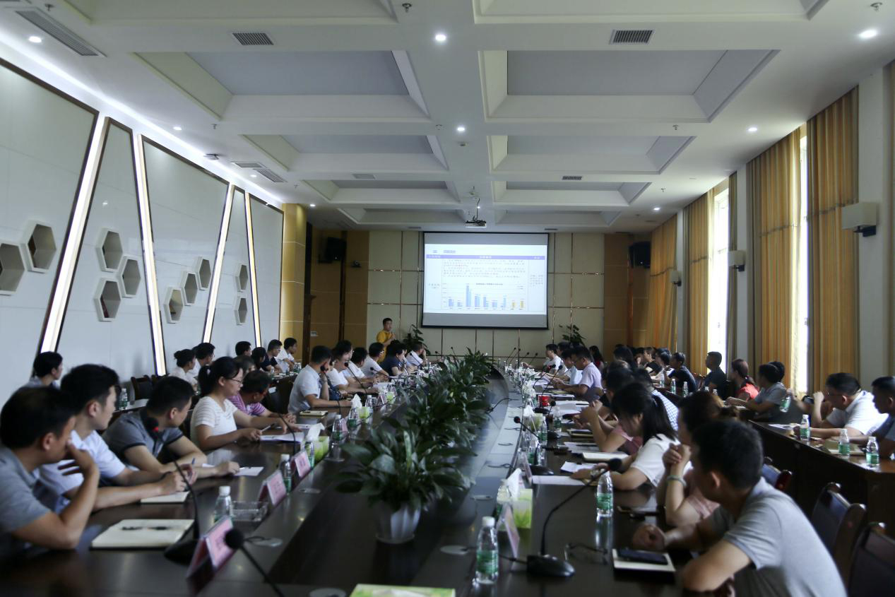 ȫѶ600cc��ײ�(�й�)���޹�˾����