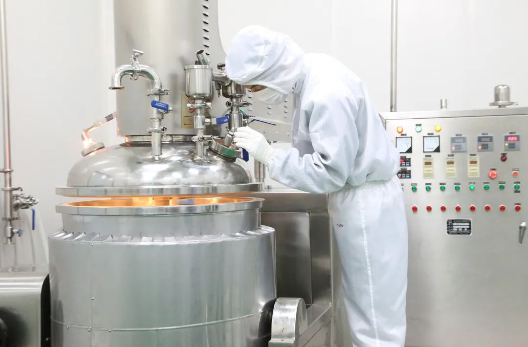 ȫѶ600cc��ײ�(�й�)���޹�˾����