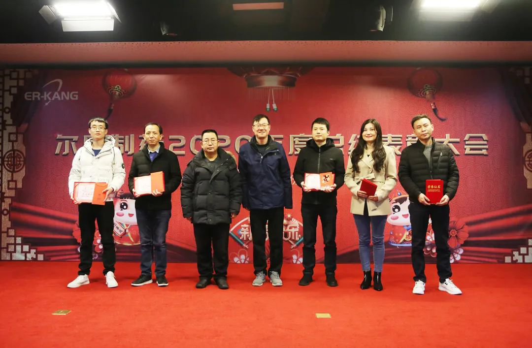 ȫѶ600cc��ײ�(�й�)���޹�˾����