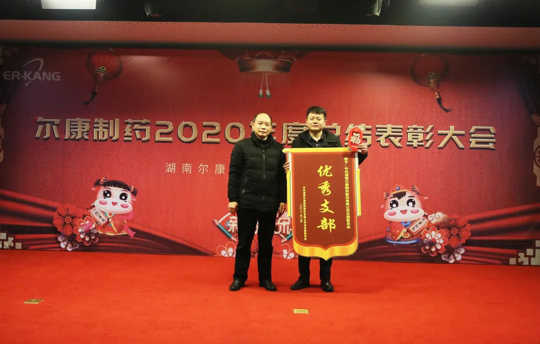 ȫѶ600cc��ײ�(�й�)���޹�˾����