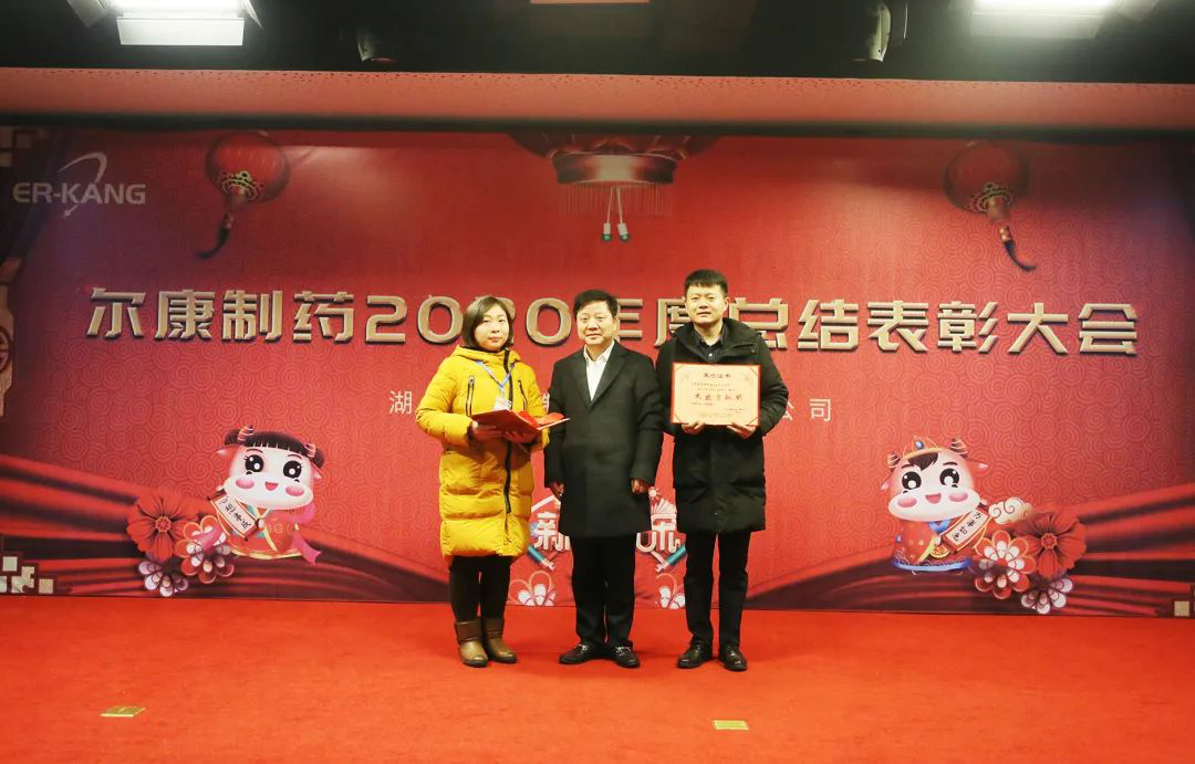 ȫѶ600cc��ײ�(�й�)���޹�˾����