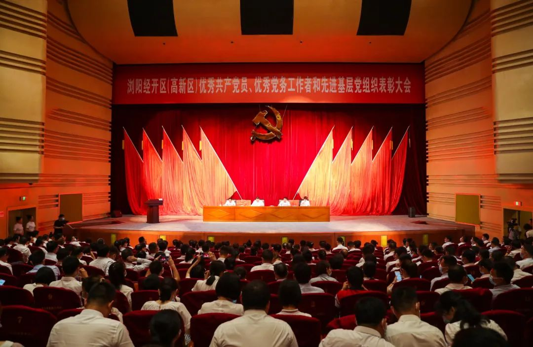 ȫѶ600cc��ײ�(�й�)���޹�˾����