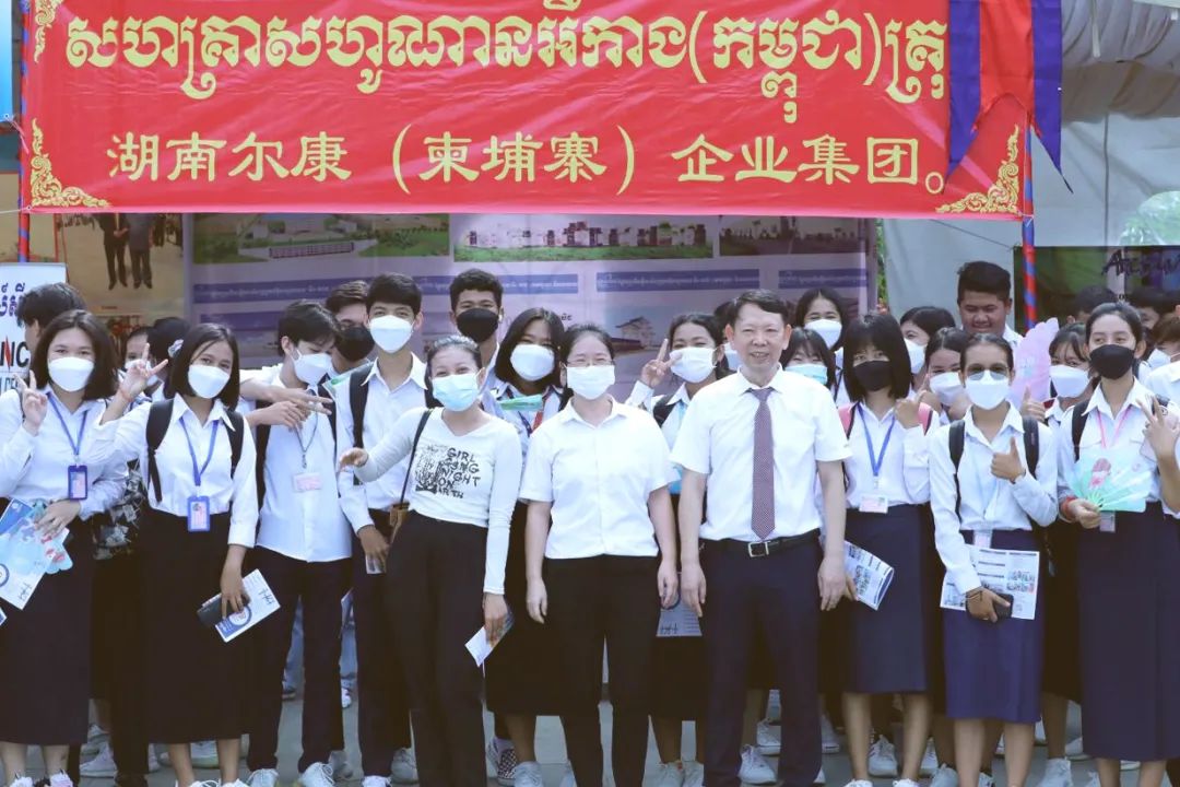 ȫѶ600cc��ײ�(�й�)���޹�˾����