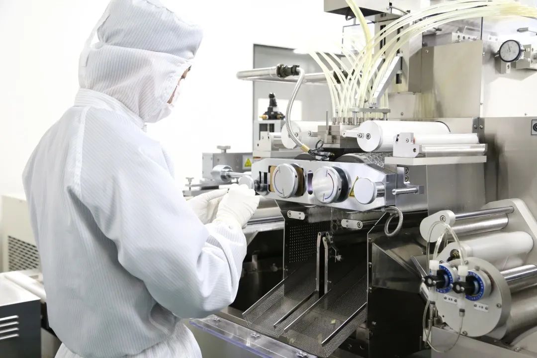 ȫѶ600cc��ײ�(�й�)���޹�˾����