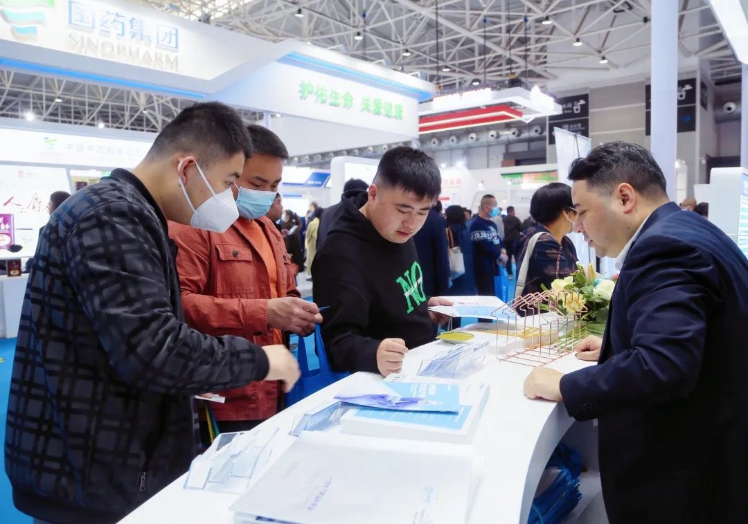 ȫѶ600cc��ײ�(�й�)���޹�˾����